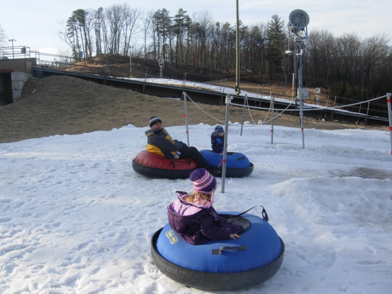 Camelback snowtubing ski 2012